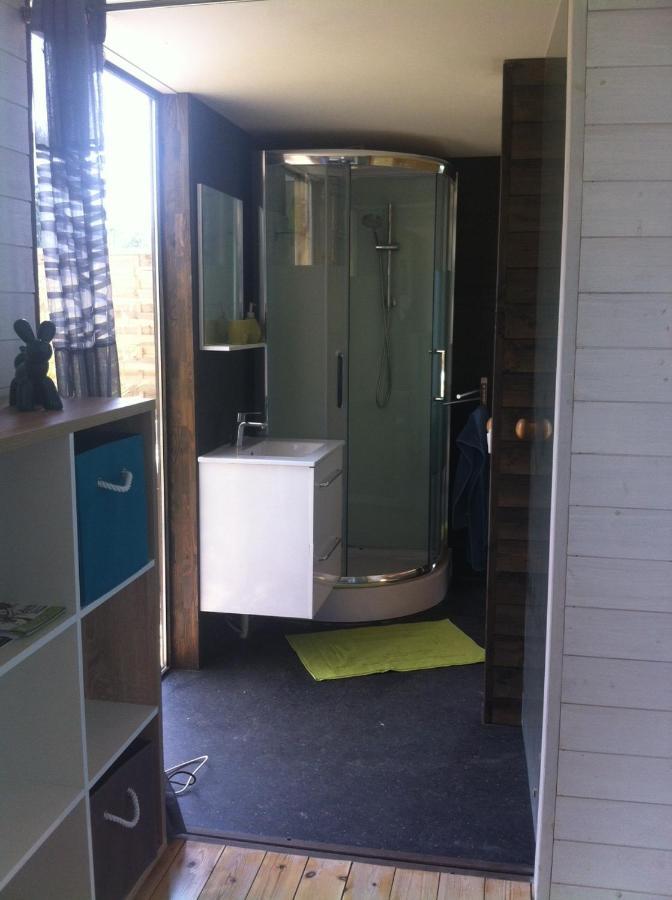 Les Nuits Insolites De La Mothe - Hebergement En Bulle Ou Tiny House Avec Spa Privatif Outremecourt Exterior foto
